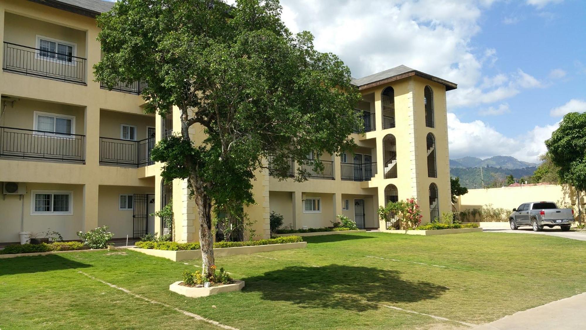 Donhead New Kingston Apt 5 Extérieur photo