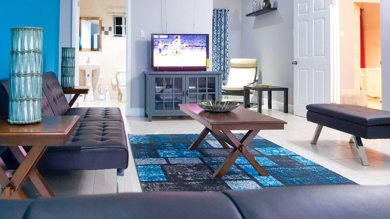 Donhead New Kingston Apt 5 Extérieur photo